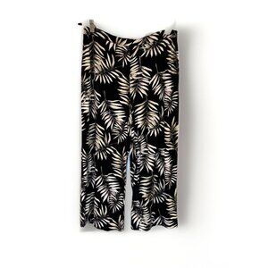 J Jill Cropped Pants Sz PM Black  Wearever Collection Full Leg Tropical Pull On